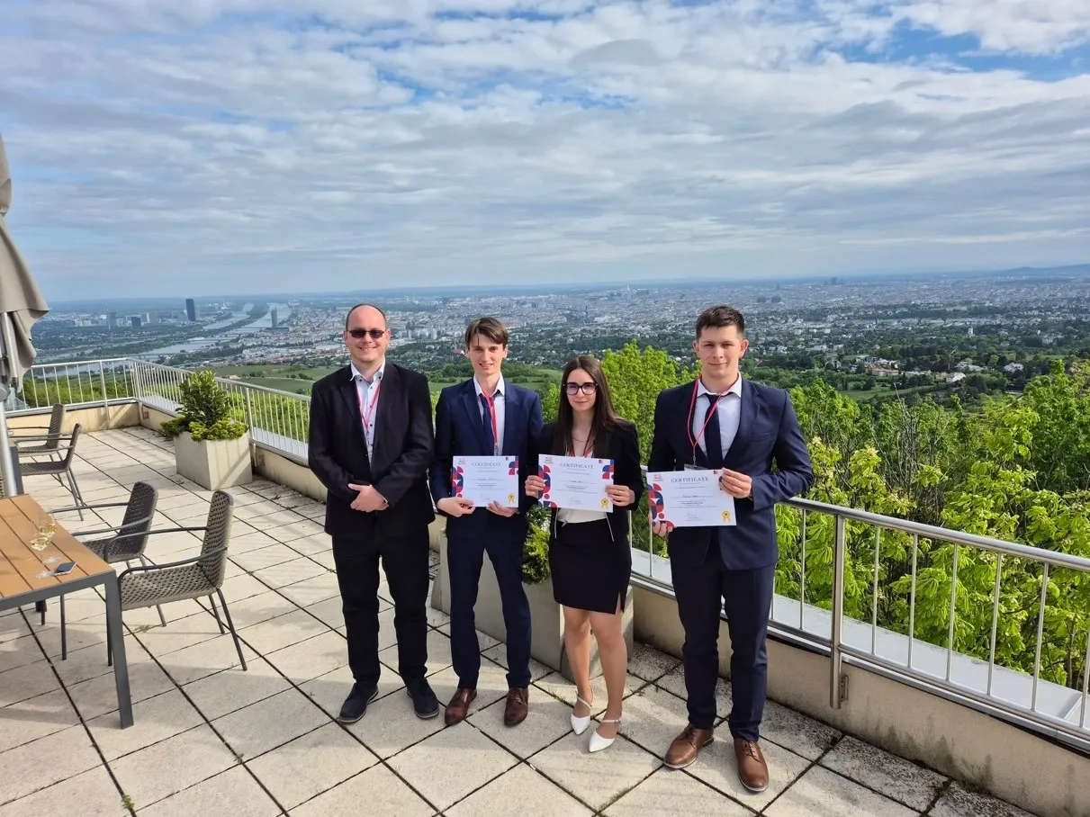 Nemzetközi és hazai sikerek: kiváló eredményeket értek el a Széll Kálmán Szakkollégium hallgatói